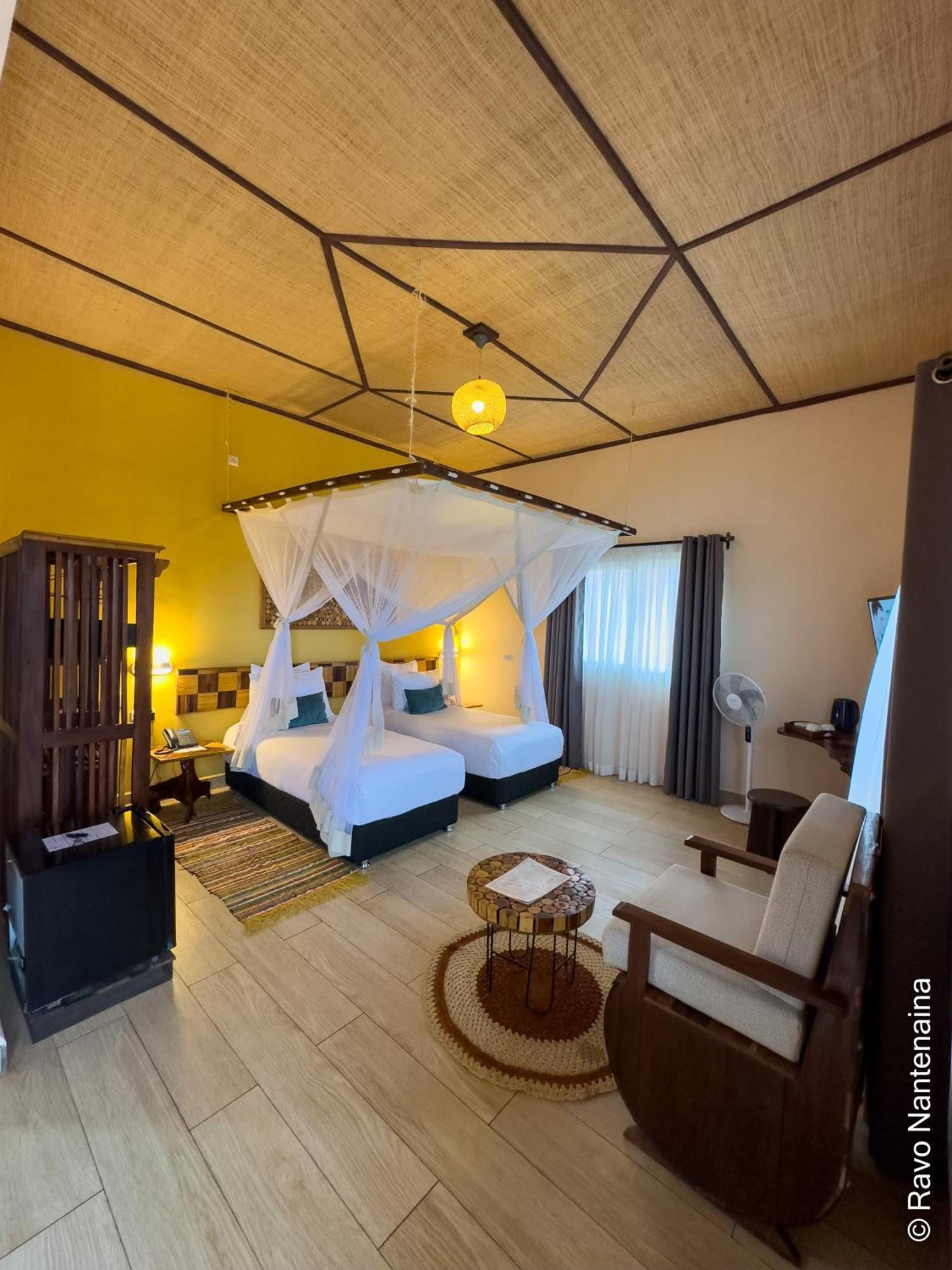 Bira Hotel Antsirabe Zewnętrze zdjęcie